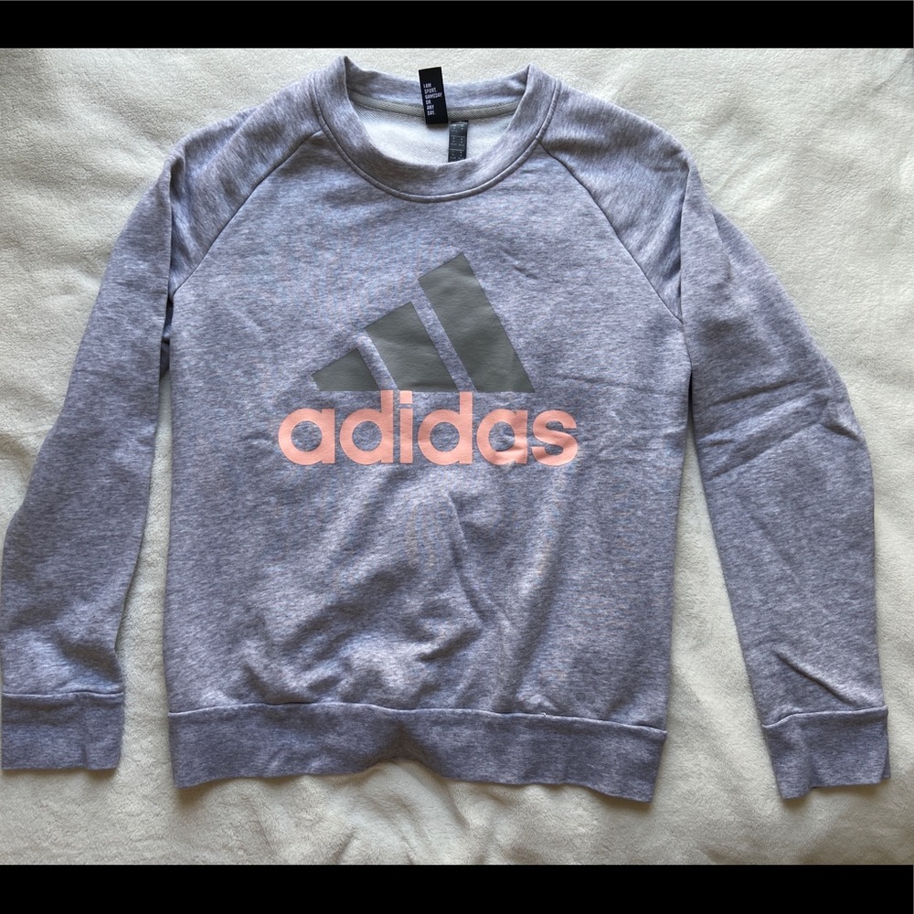 Adidas Crewneck ✨